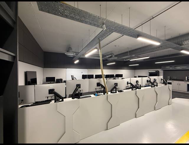 245M² OFFICE TO LET IN GARDENS